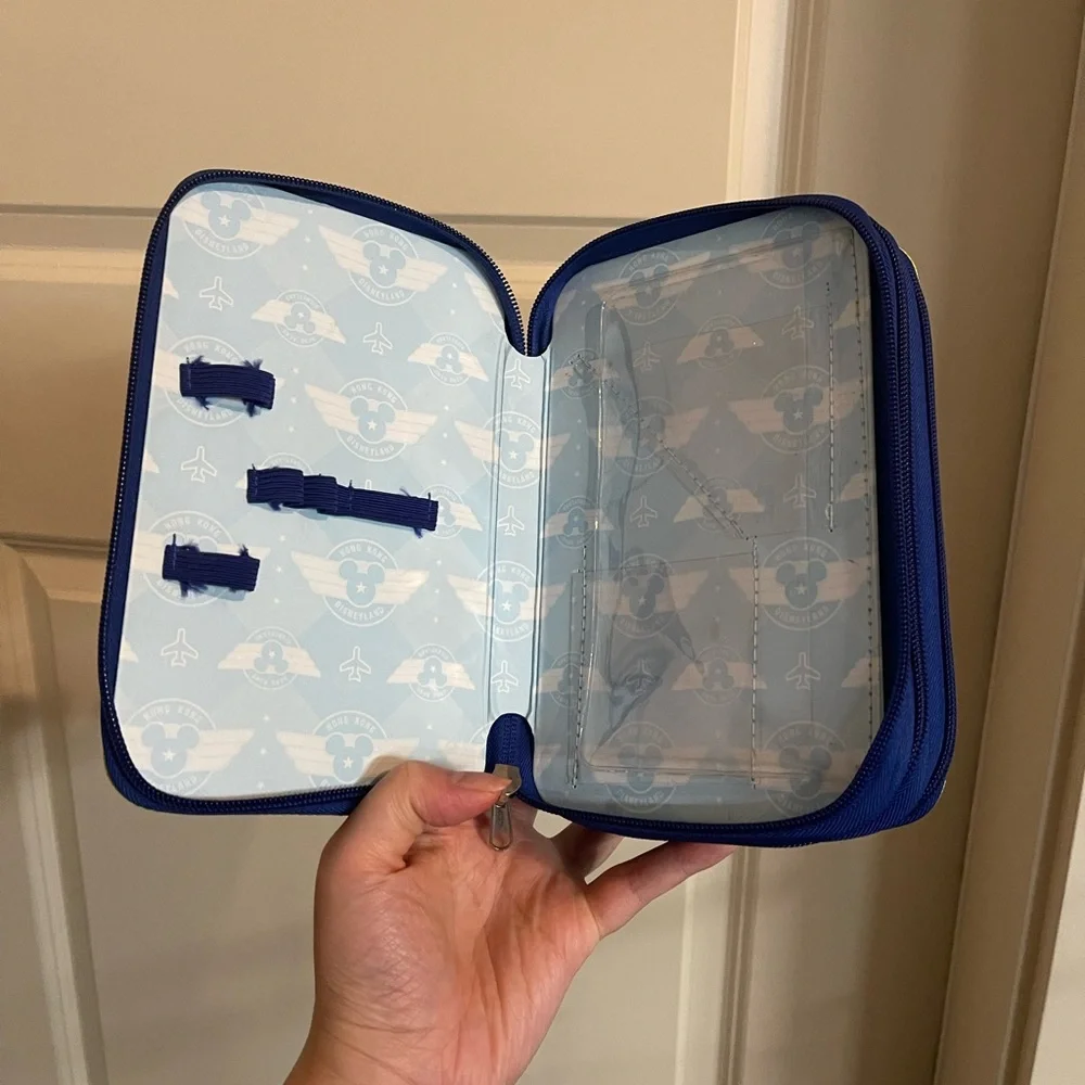 Disneyland Hong Kong Mickey Mouse Airways DISNEY 3 SECTION PENCIL CASE ORGANIZER